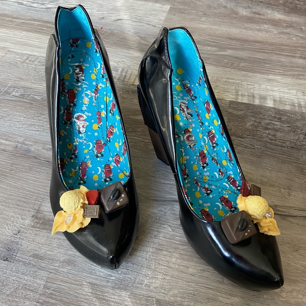 Irregular Choice Chocolate - image 1